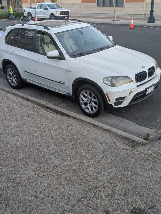 2011 BMW E70 X5 - Image 2 of 9