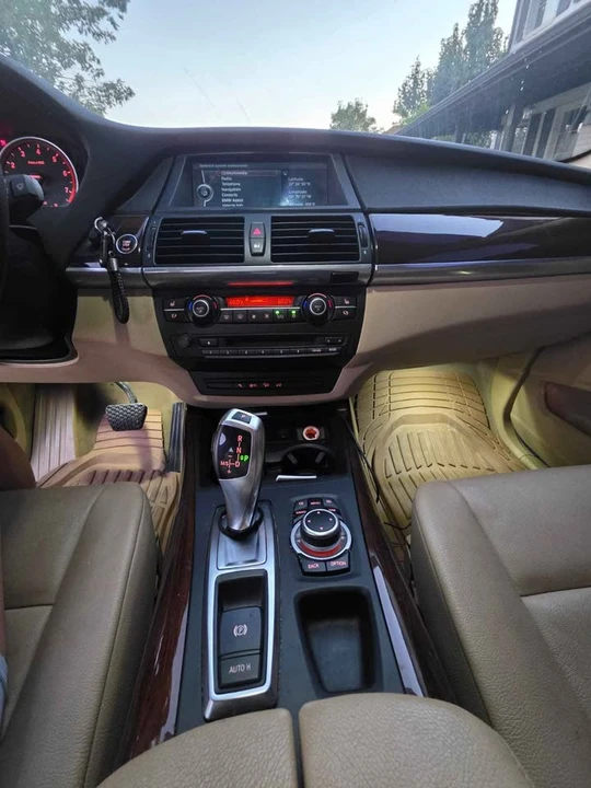 2011 BMW E70 X5 - Image 10 of 15