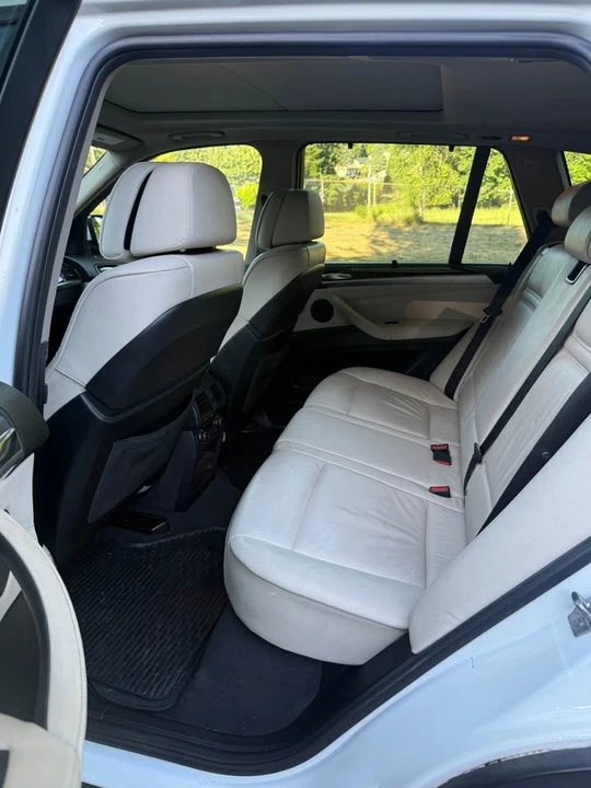 2011 BMW E70 X5 - Image 10 of 11