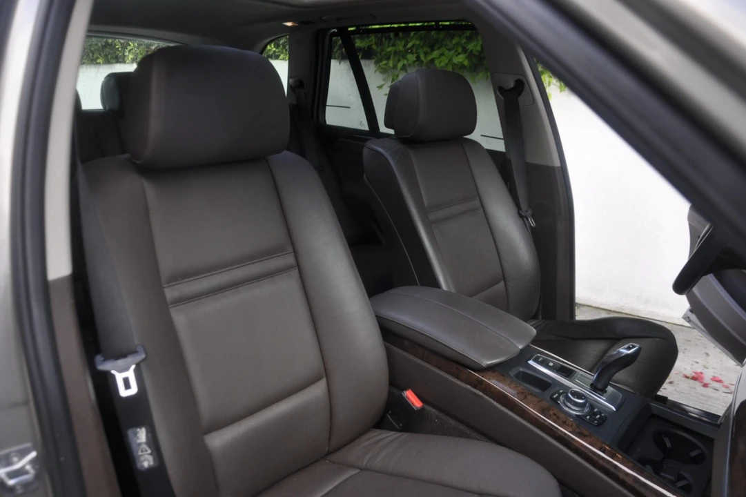 2011 BMW E70 X5 4.8i & xDrive50i - Image 4 of 9