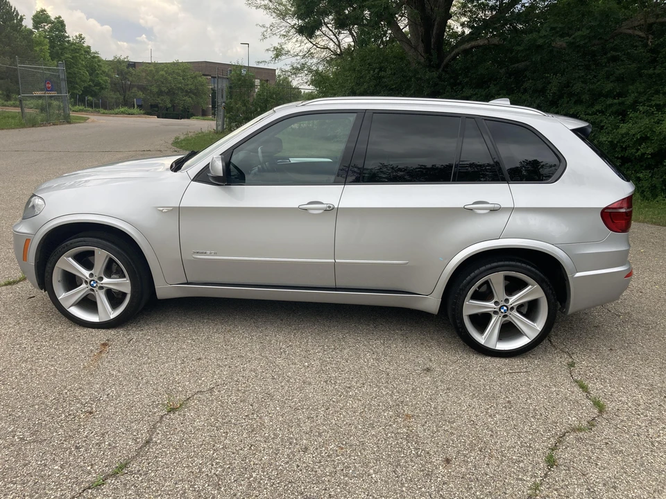 2011 BMW E70 X5 4.8i & xDrive50i - Image 19 of 31