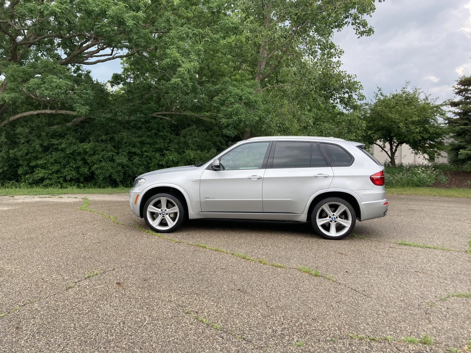 2011 BMW E70 X5 4.8i & xDrive50i - Image 22 of 31