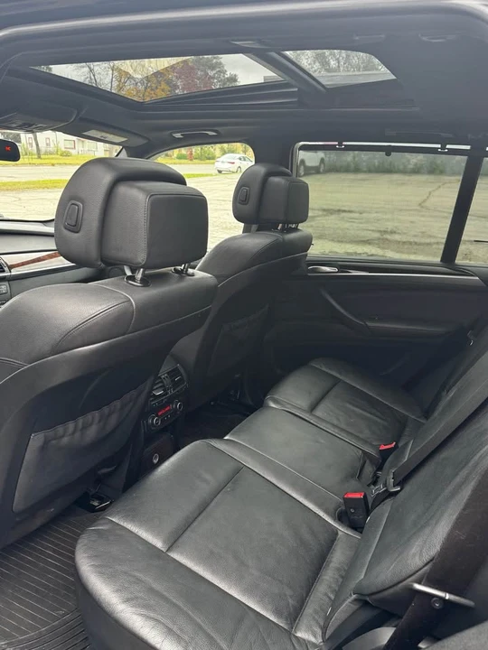 2011 BMW E70 X5 4.8i & xDrive50i - Image 8 of 8
