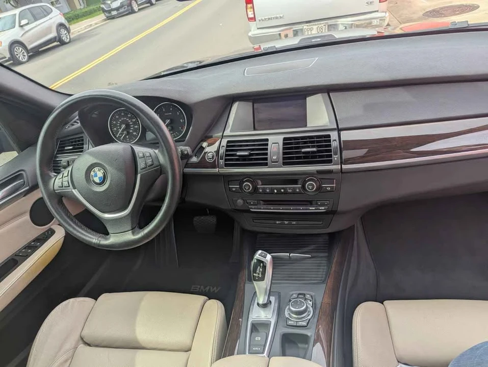 2011 BMW E70 X5 4.8i & xDrive50i - Image 2 of 2