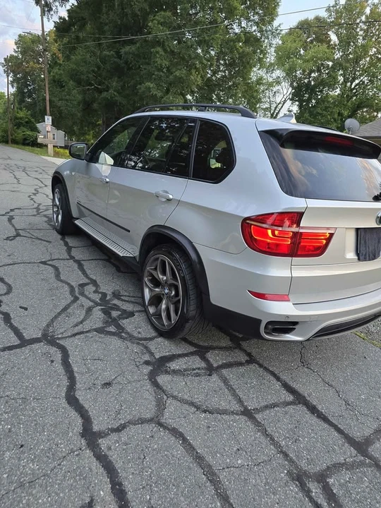 2011 BMW E70 X5 4.8i & xDrive50i - Image 8 of 11