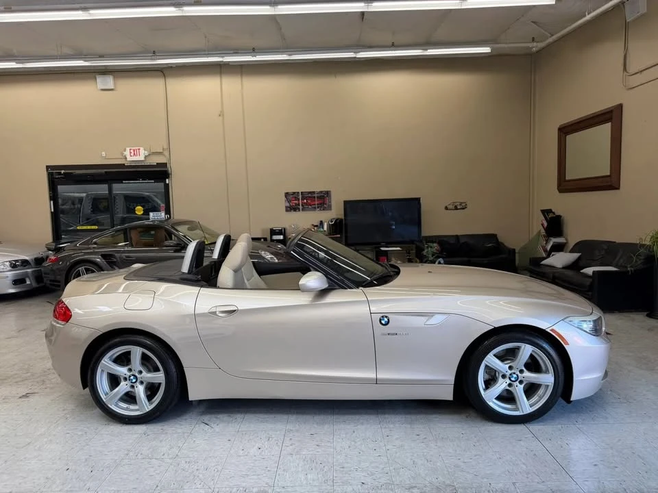 2011 BMW E89 Z4 Roadster - Image 2 of 15