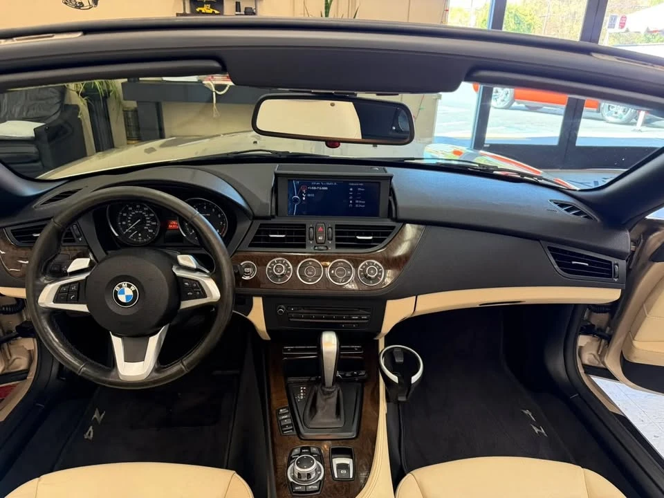 2011 BMW E89 Z4 Roadster - Image 11 of 15