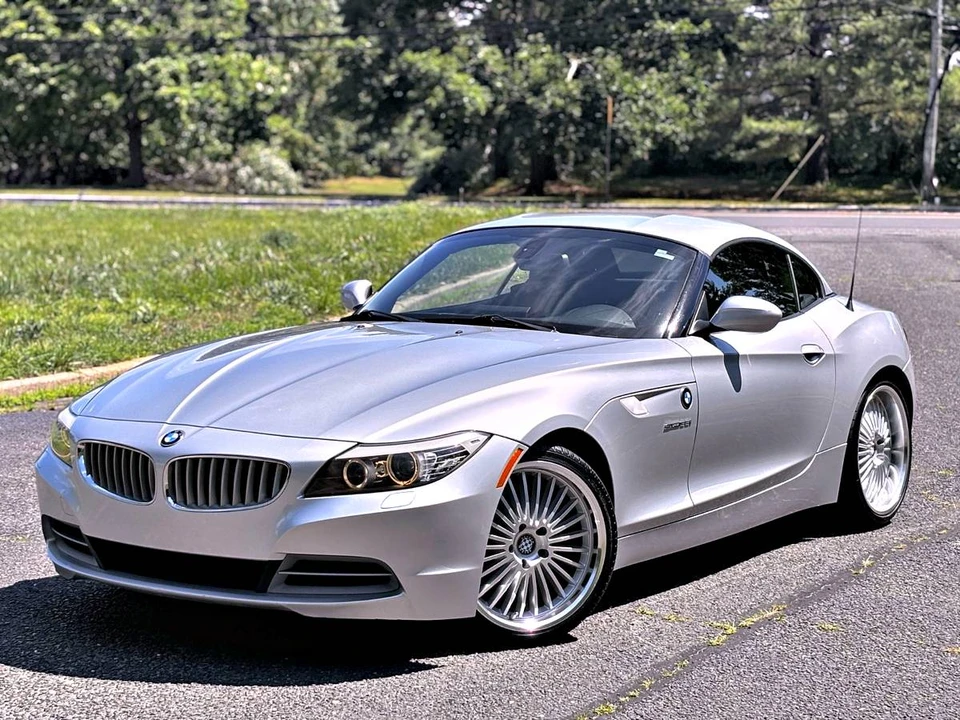2011 BMW E89 Z4 Roadster - Image 2 of 17