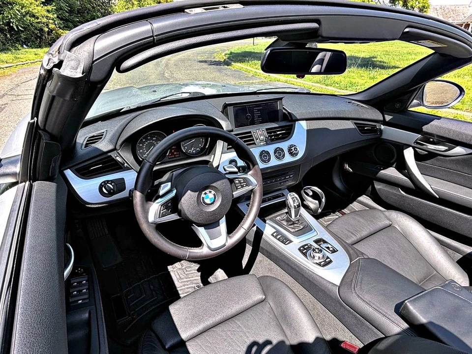 2011 BMW E89 Z4 Roadster - Image 12 of 17