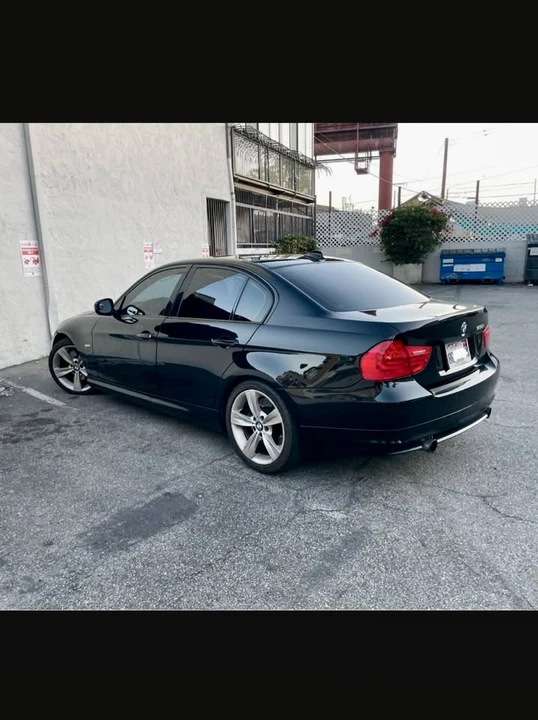 2011 BMW E90 3 Series Sedan - Image 2 of 9