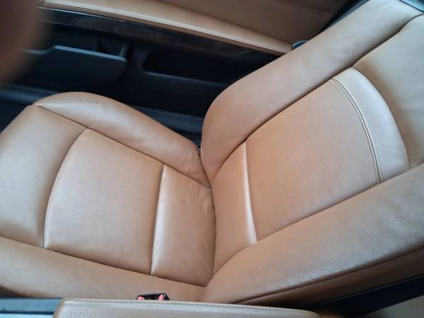 2011 BMW E93 335i Convertible - Image 3 of 9