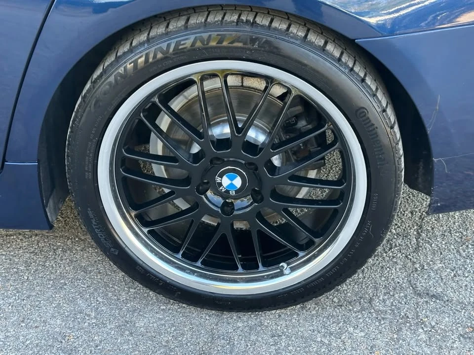 2011 BMW 1M - Image 19 of 20