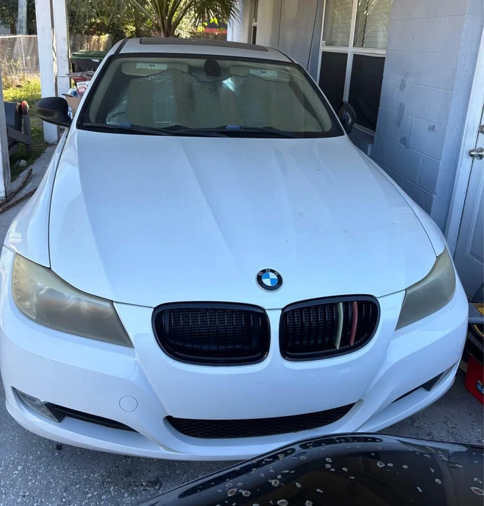 2011 BMW 1M - Image 2 of 2