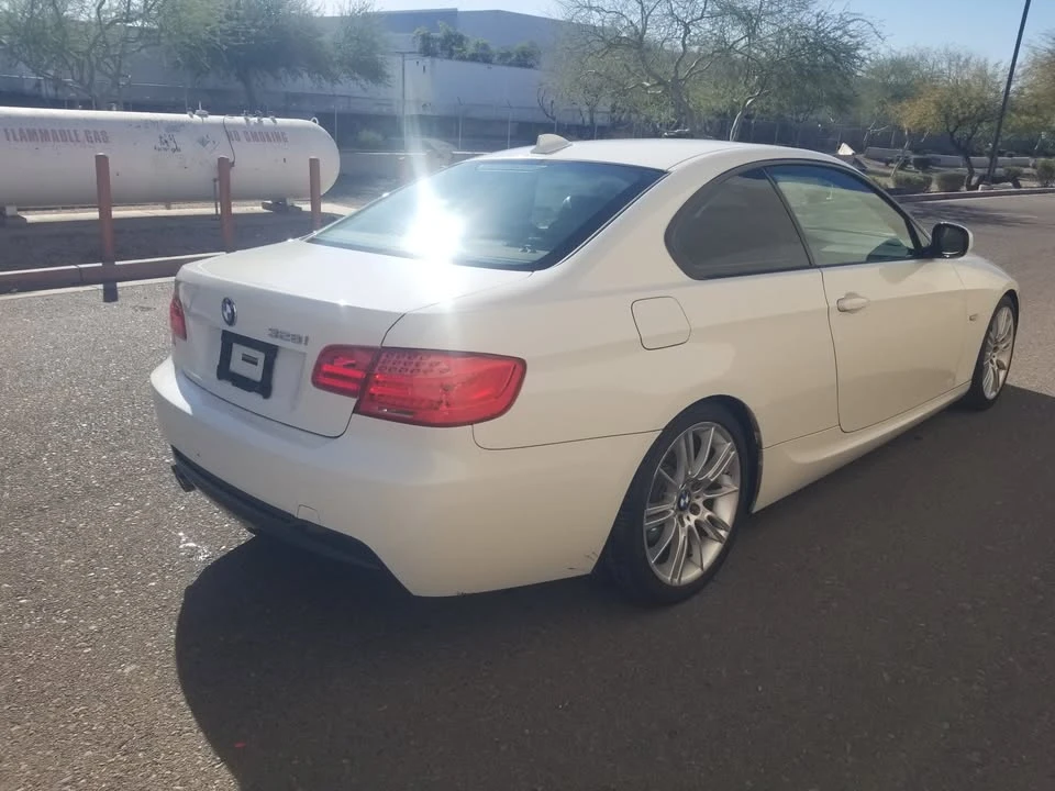 2011 BMW 1M - Image 4 of 10