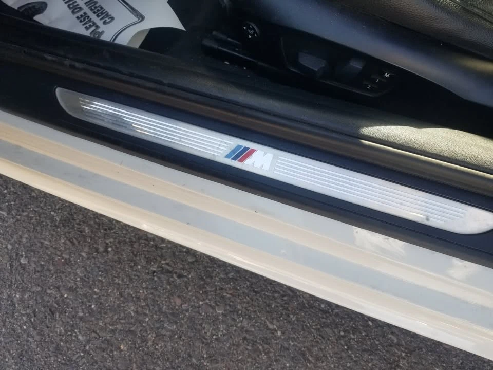 2011 BMW 1M - Image 10 of 10