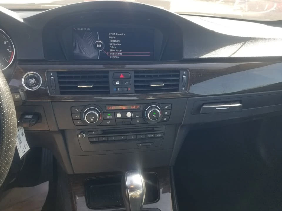 2011 BMW 1M - Image 6 of 10
