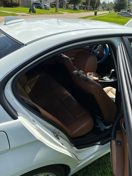 2011 BMW 1M - Image 3 of 5