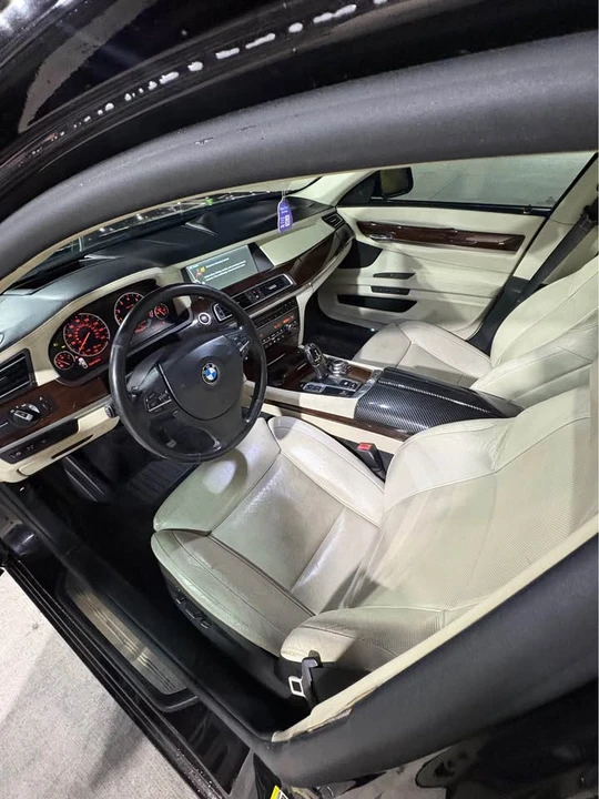 2011 BMW 7 Series - Image 9 of 10
