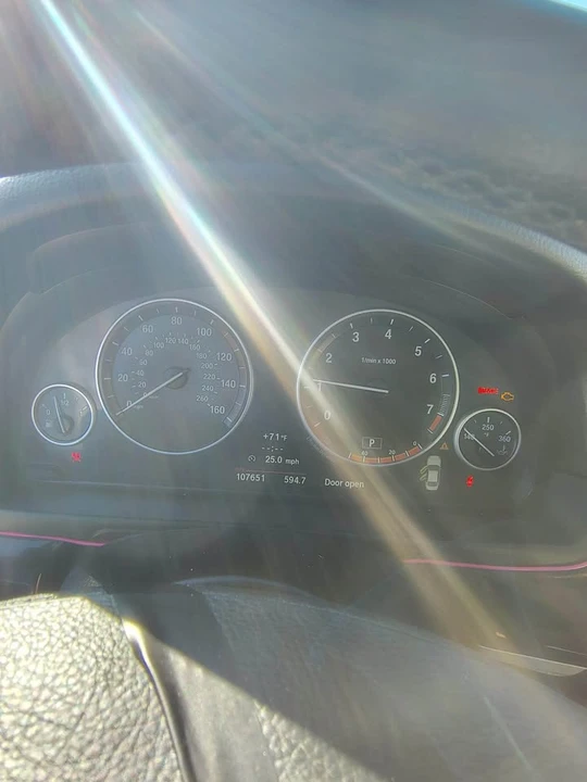 2011 BMW iX - Image 12 of 14