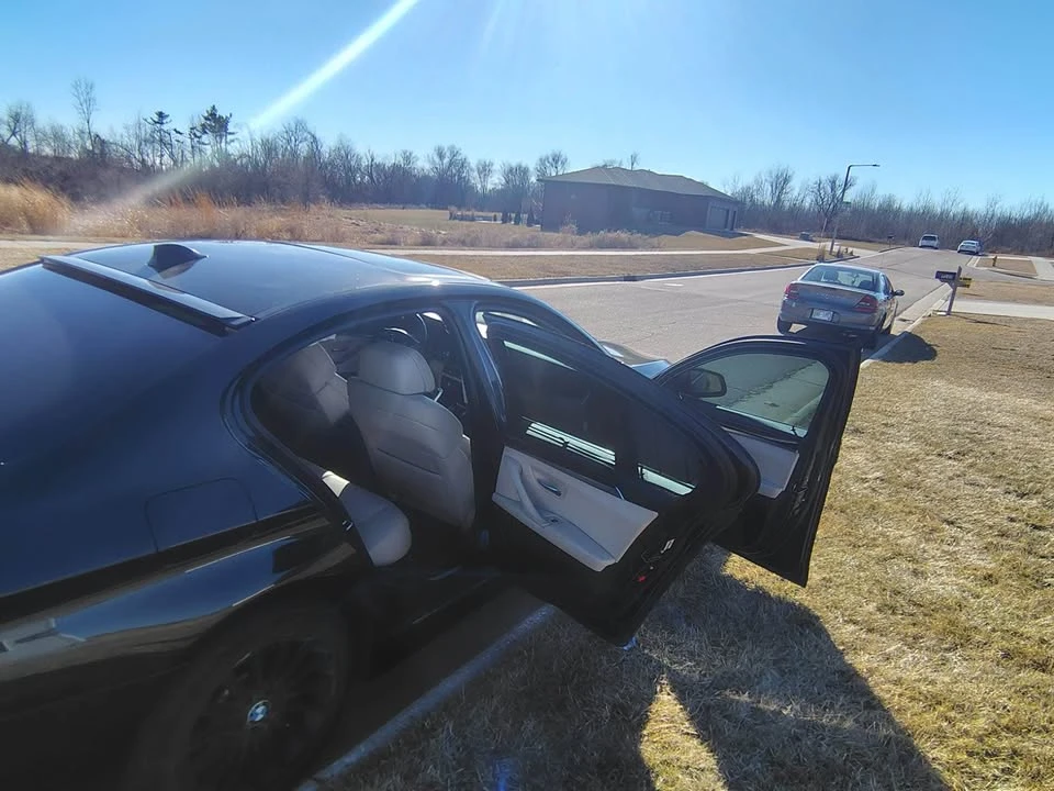 2011 BMW iX - Image 14 of 14