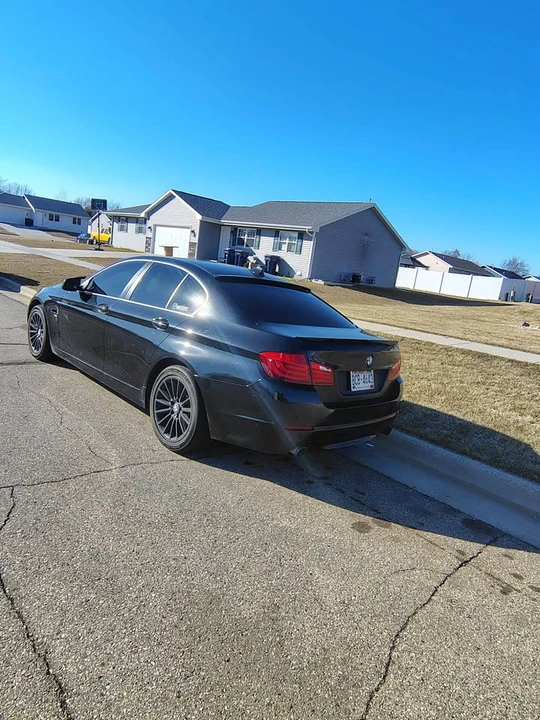 2011 BMW iX - Image 2 of 14