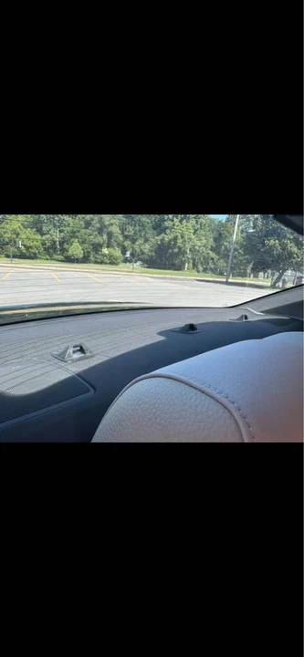 2011 BMW iX - Image 7 of 9