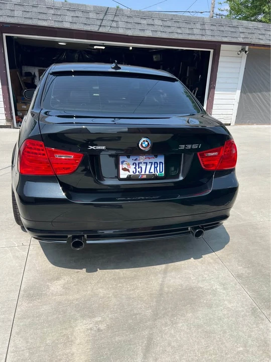 2011 BMW iX - Image 9 of 13