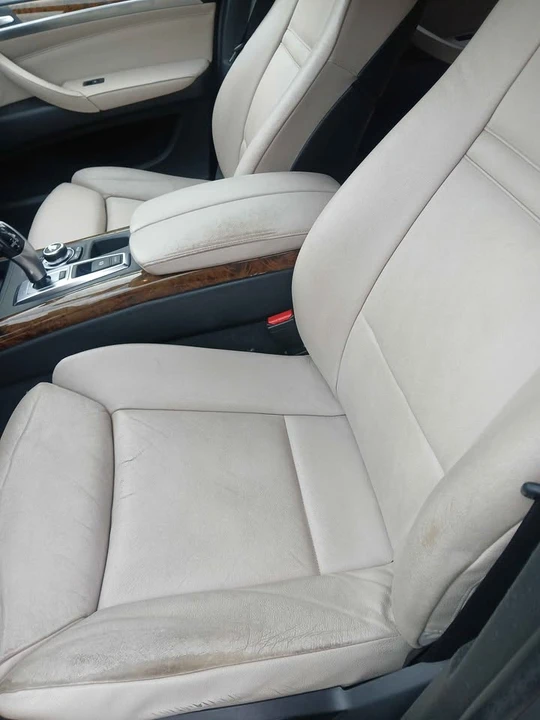 2011 BMW iX - Image 7 of 10