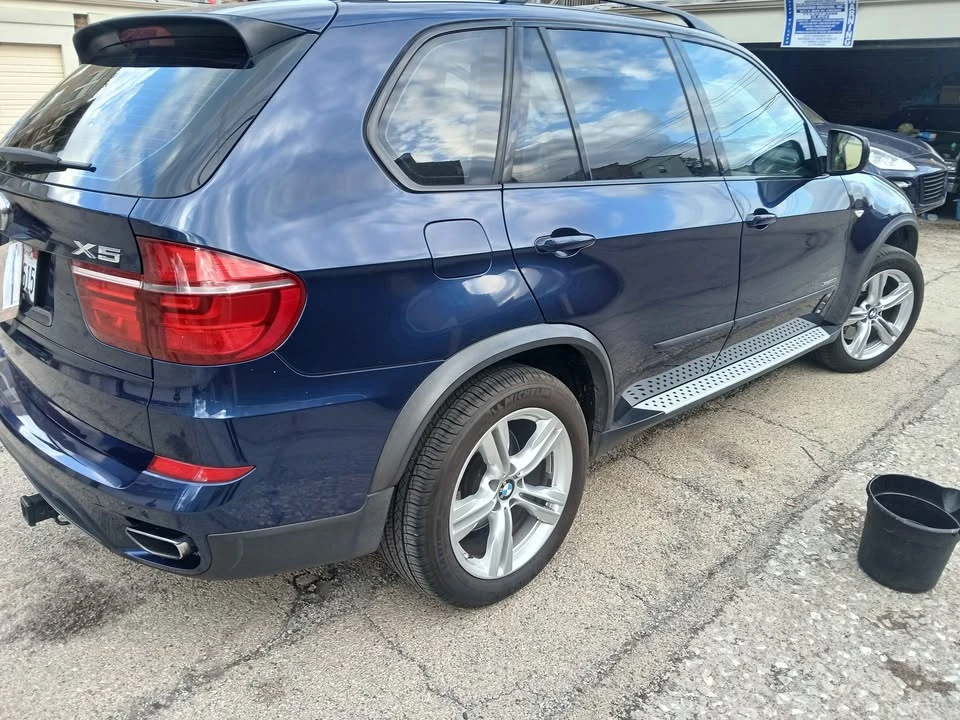 2011 BMW iX - Image 4 of 10