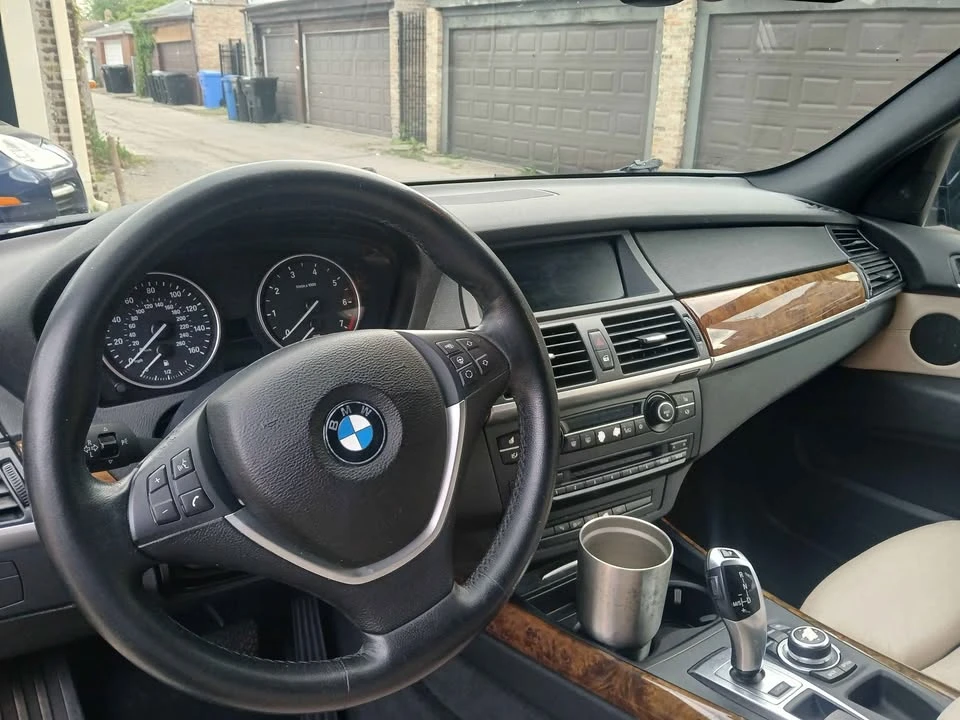 2011 BMW iX - Image 6 of 10