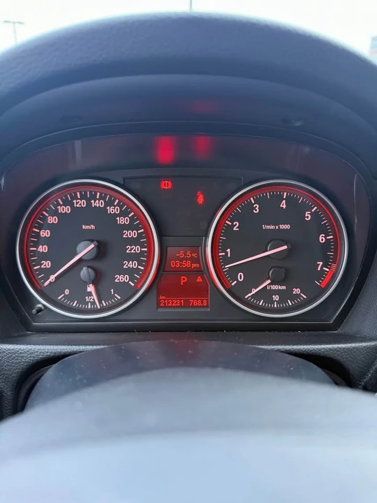 2011 BMW iX - Image 11 of 11