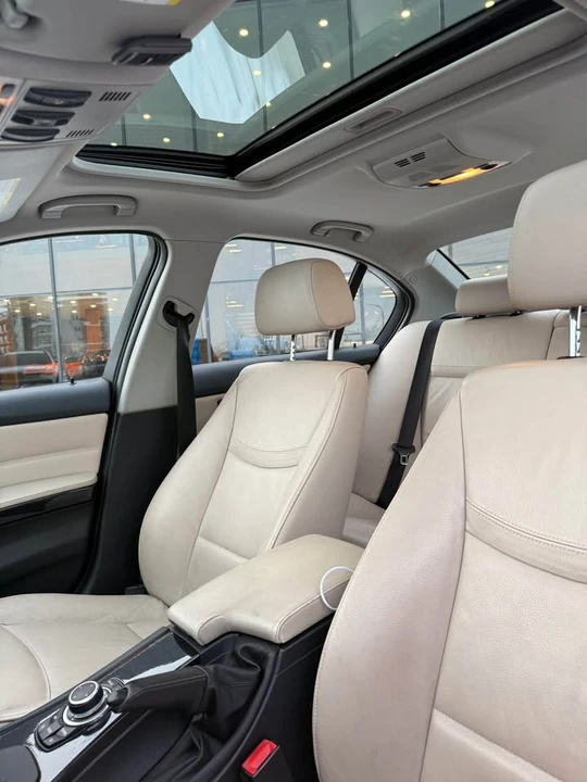 2011 BMW iX - Image 5 of 11