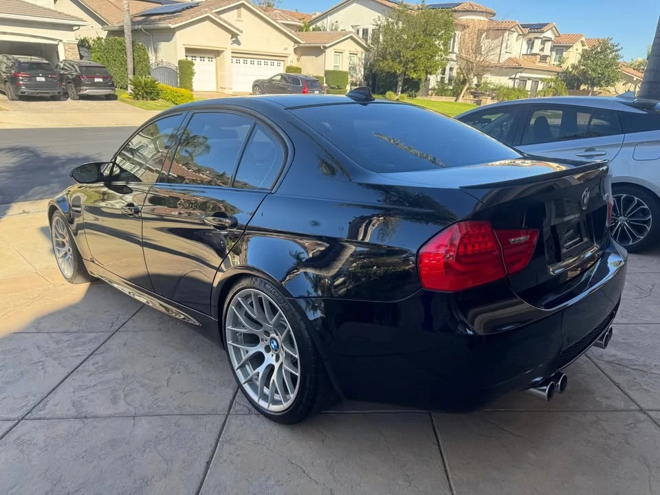 2011 BMW M3 - Image 3 of 12