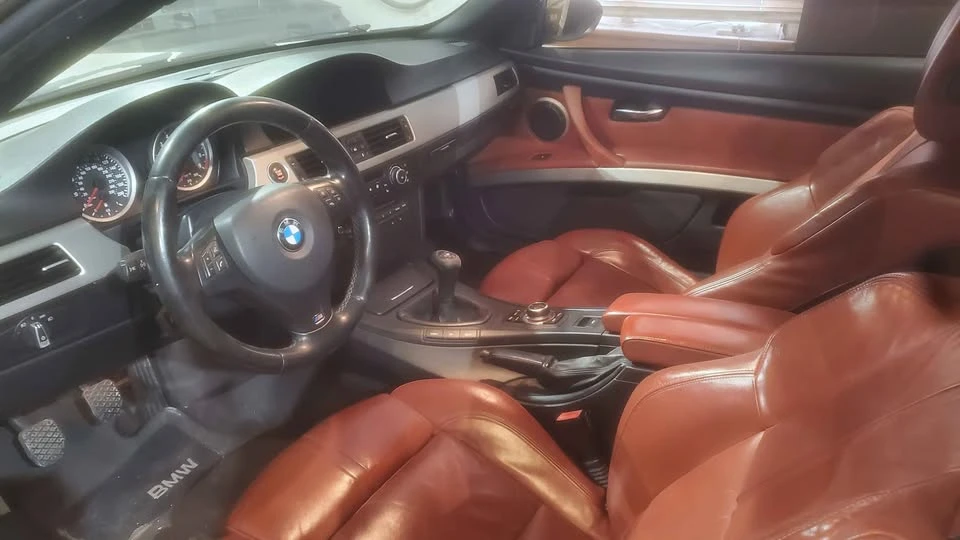 2011 BMW E93 M3 Convertible - Image 3 of 9