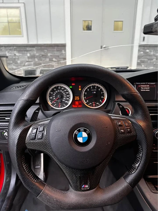 2011 BMW E93 M3 Convertible - Image 9 of 10
