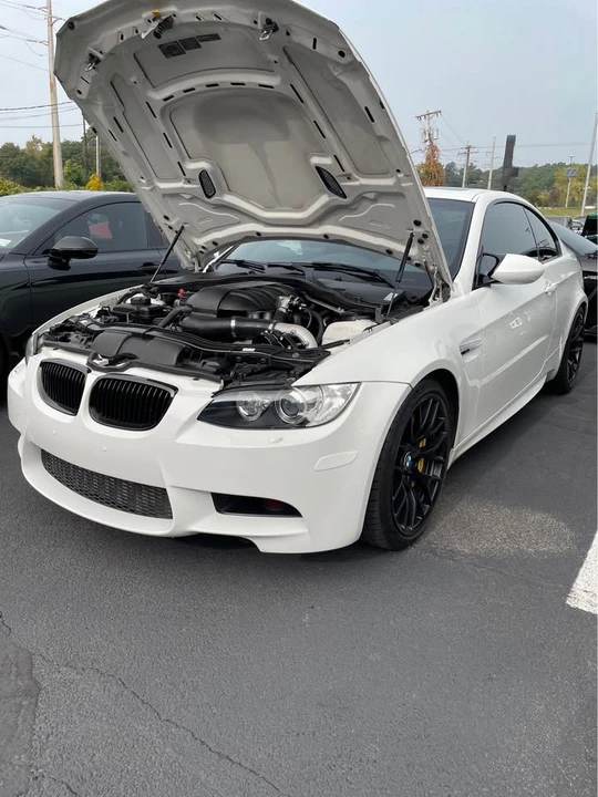 2011 BMW E92 M3 Coupe - Image 8 of 17