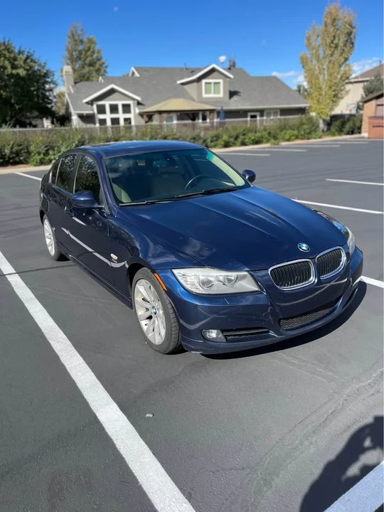 2011 BMW E90 3 Series Sedan - Image 2 of 8
