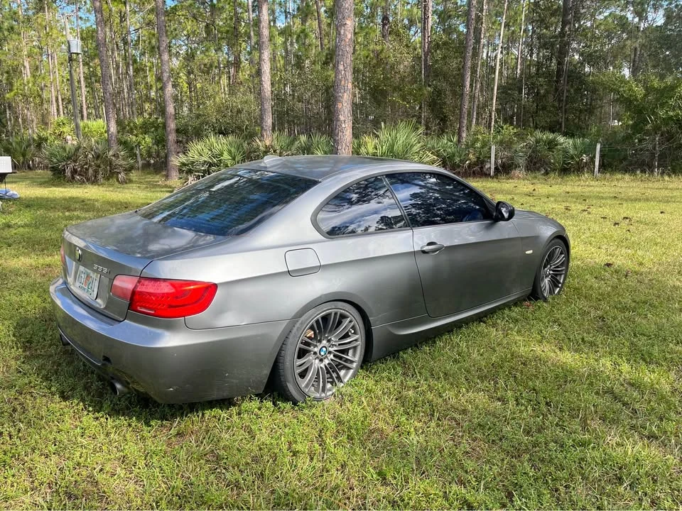 2011 BMW E90 3 Series Sedan - Image 2 of 5