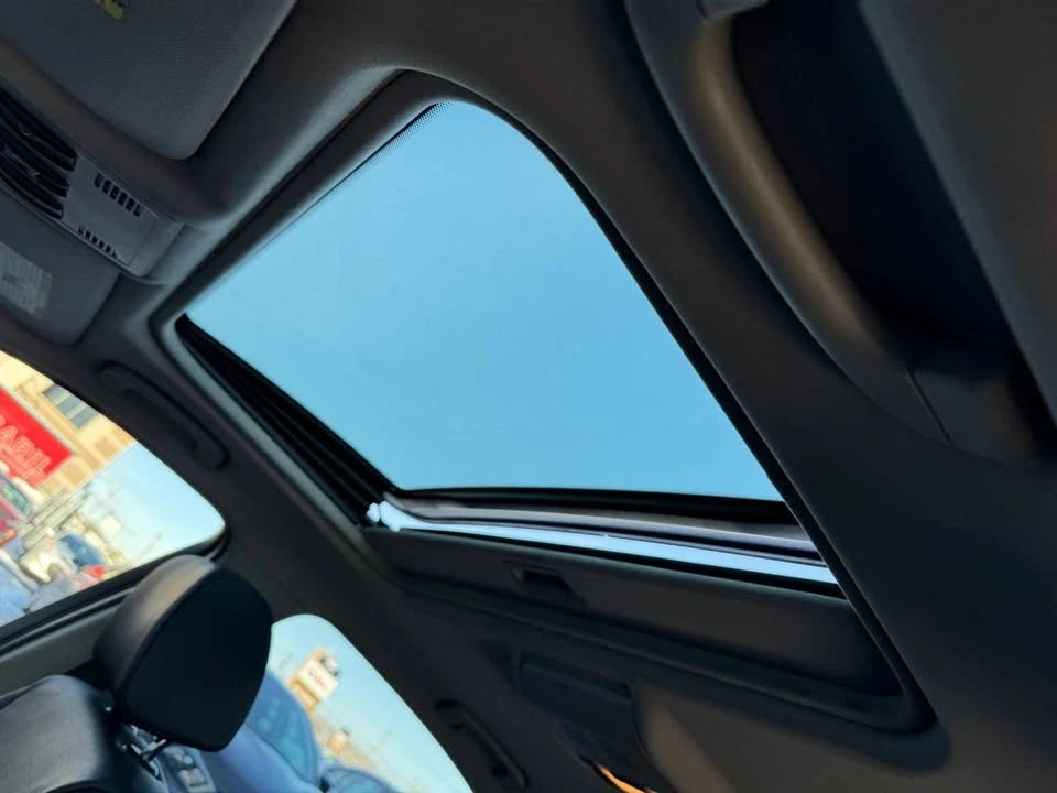 2011 BMW E90 3 Series Sedan - Image 7 of 9