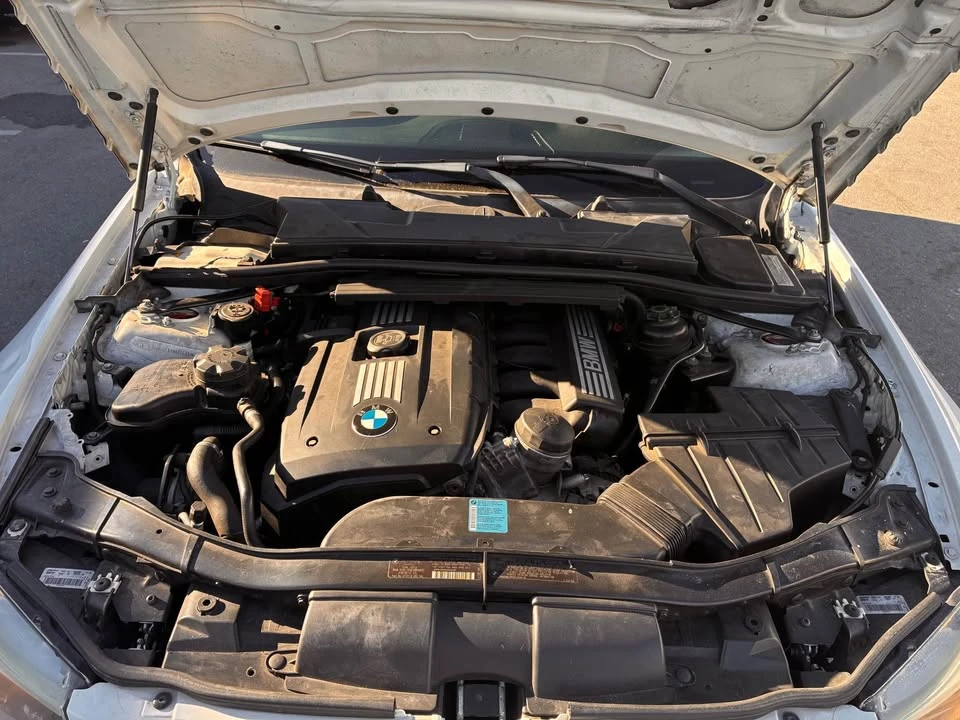 2011 BMW E90 3 Series Sedan - Image 6 of 7