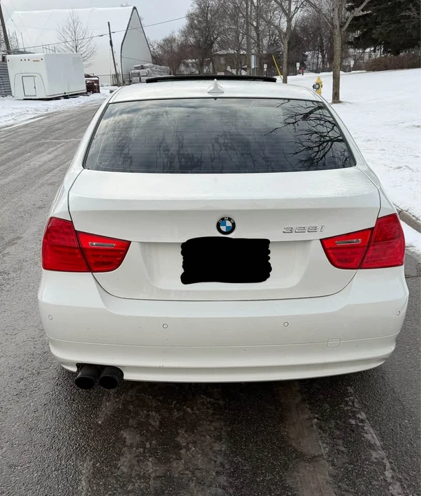 2011 BMW E90 3 Series Sedan - Image 5 of 9