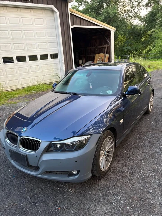2011 BMW E90 3 Series Sedan - Image 4 of 7