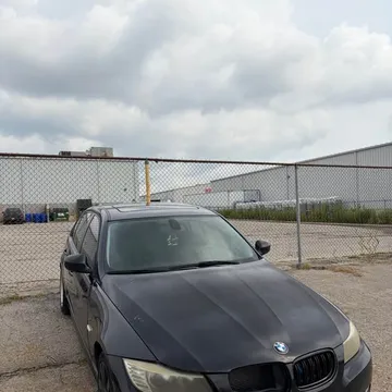 2011 BMW 323i