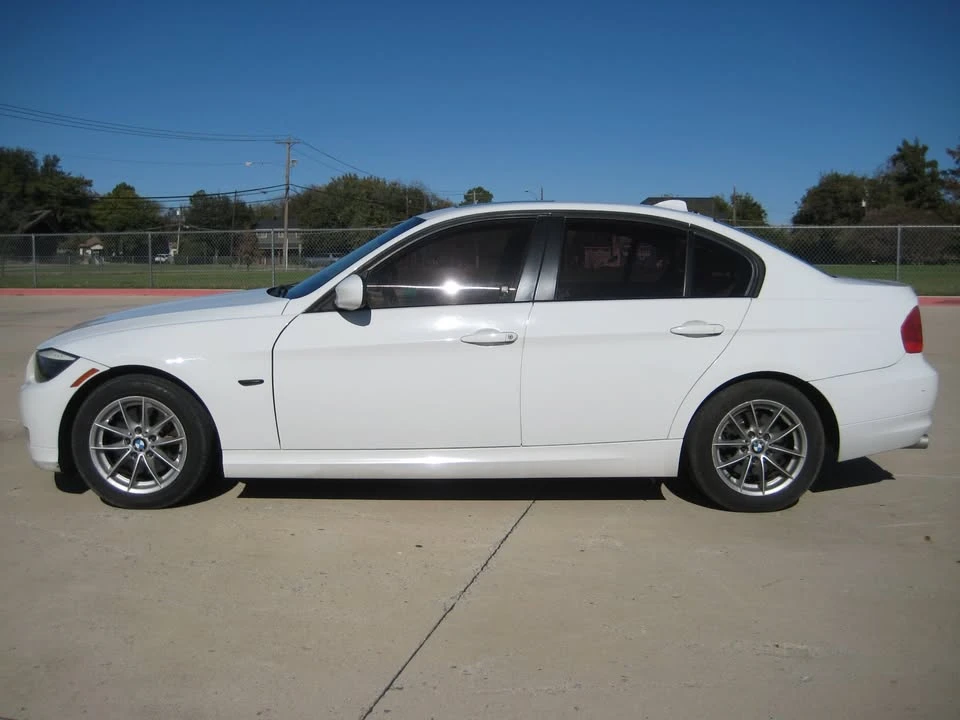 2011 BMW E90 3 Series Sedan - Image 2 of 15