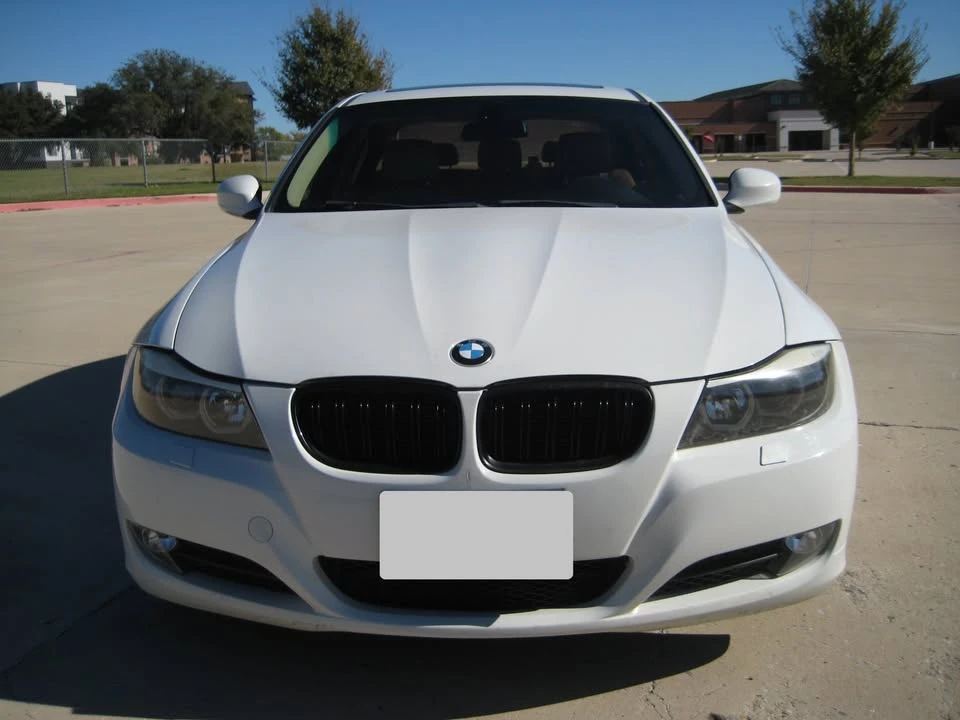 2011 BMW E90 3 Series Sedan - Image 5 of 15