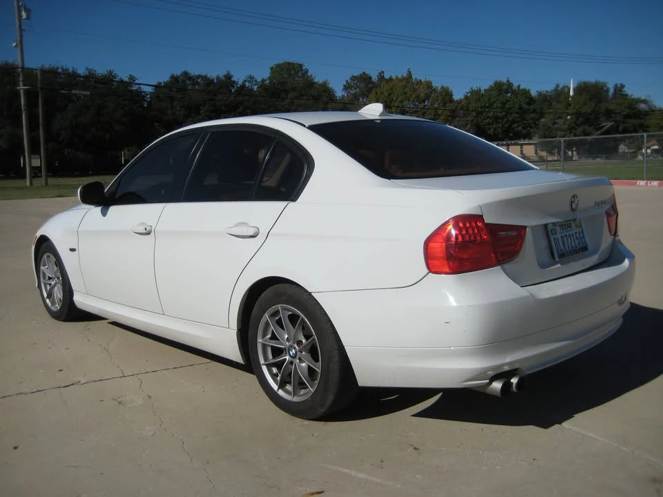 2011 BMW E90 3 Series Sedan - Image 3 of 15