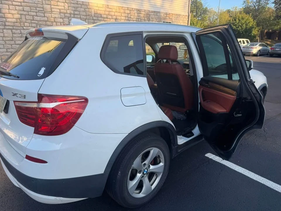 2011 BMW E84 X1 - Image 2 of 11