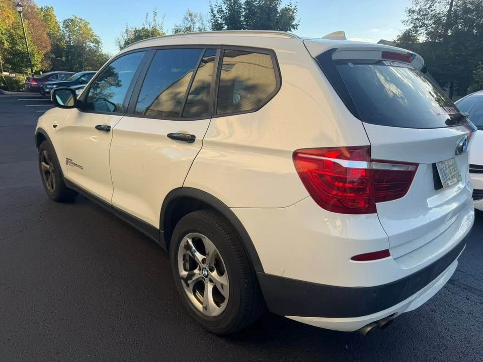 2011 BMW E84 X1 - Image 3 of 11
