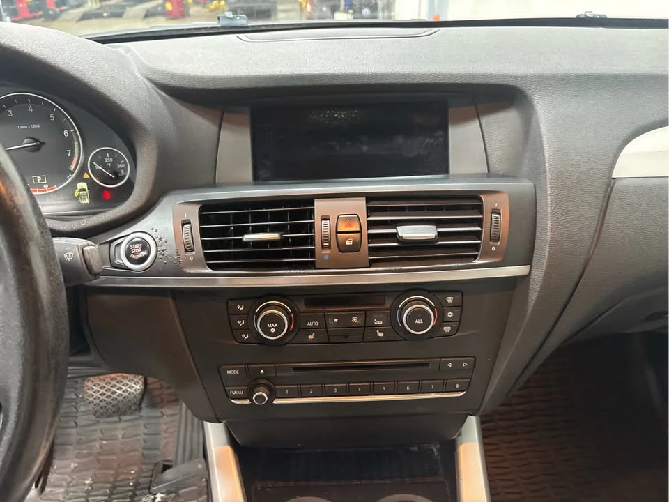2011 BMW F25 X3 - Image 12 of 17
