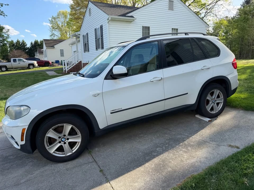 2011 BMW E70 X5 - Image 2 of 10